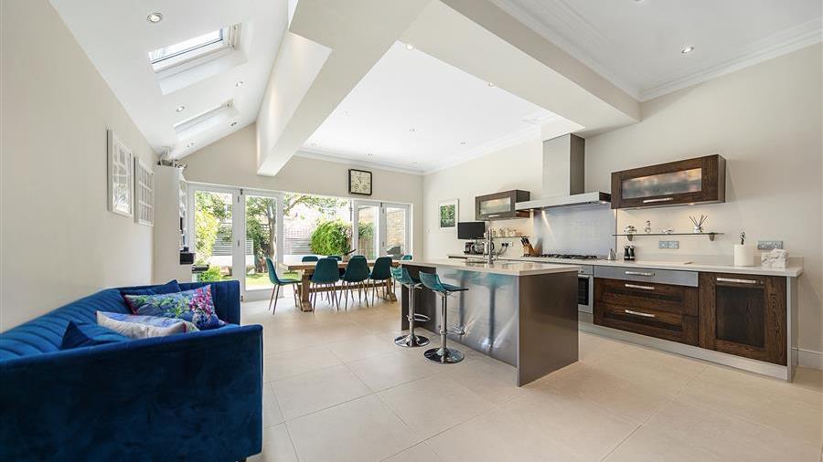 Kitchen/Dining Room