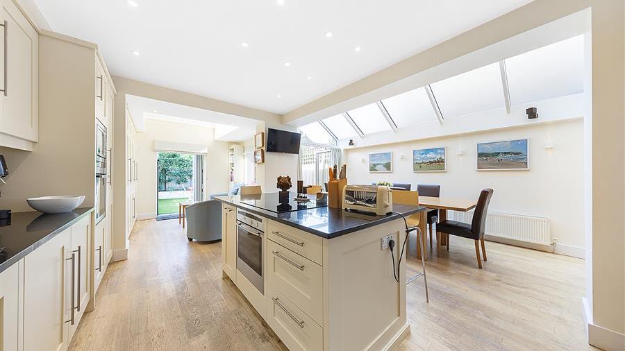 Kitchen/Dining Room
