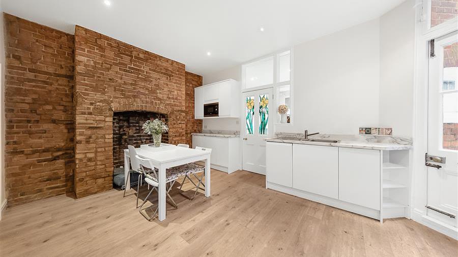 Kitchen/Dining Room