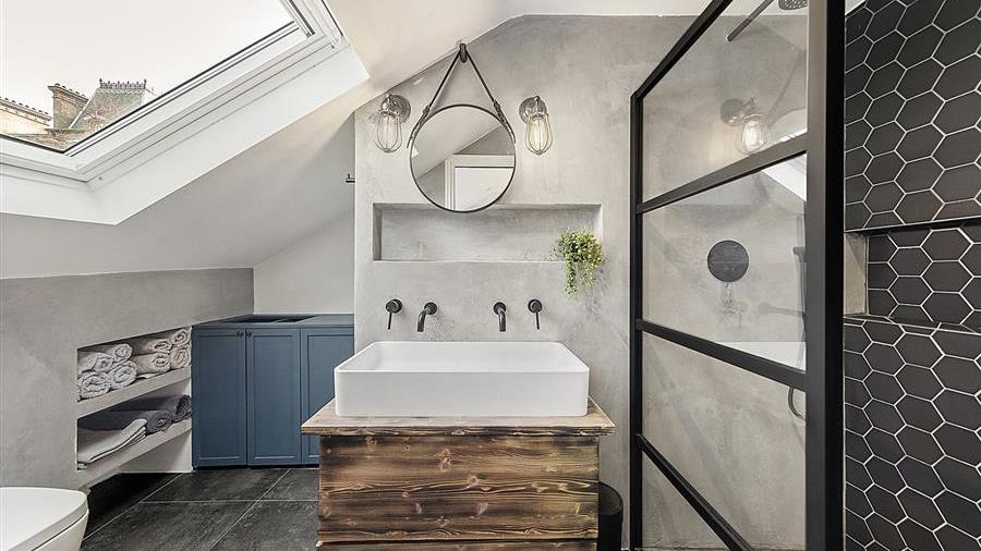 En-Suite Shower Room