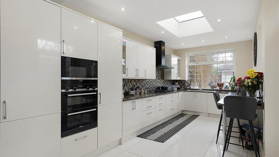 Kitchen/Breakfast Room
