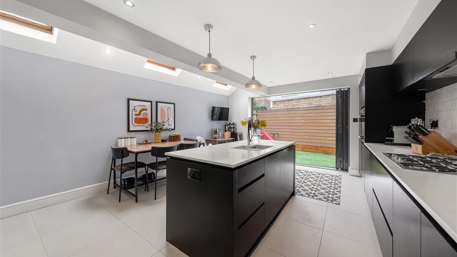 Kitchen/Dining Room