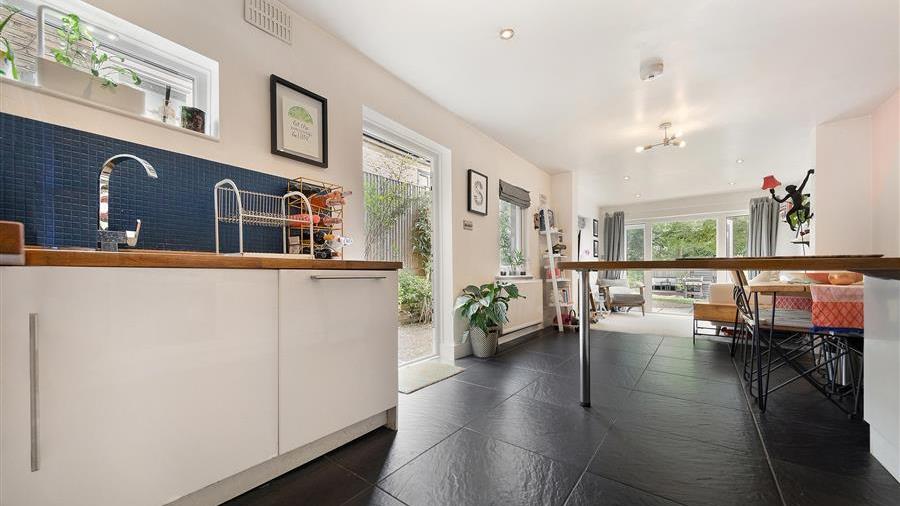 Kitchen/Breakfast Room
