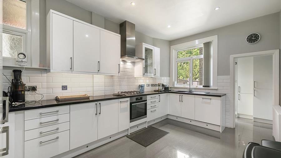 Kitchen/Breakfast Room