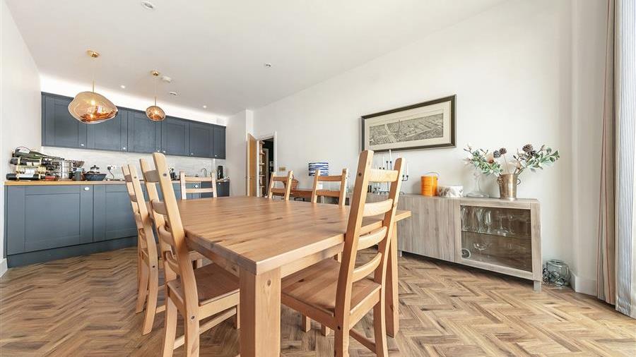 Kitchen/Dining Room