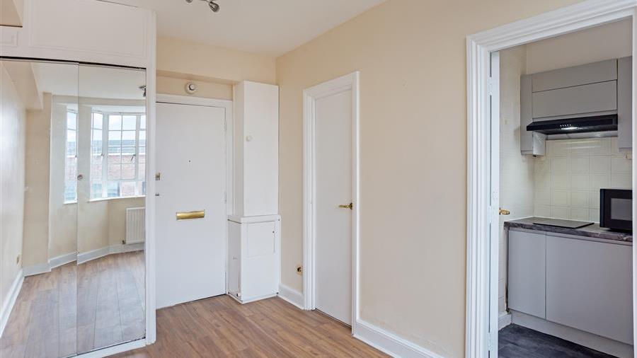 Studio Room