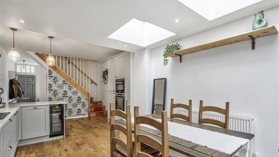 Kitchen/Dining Room